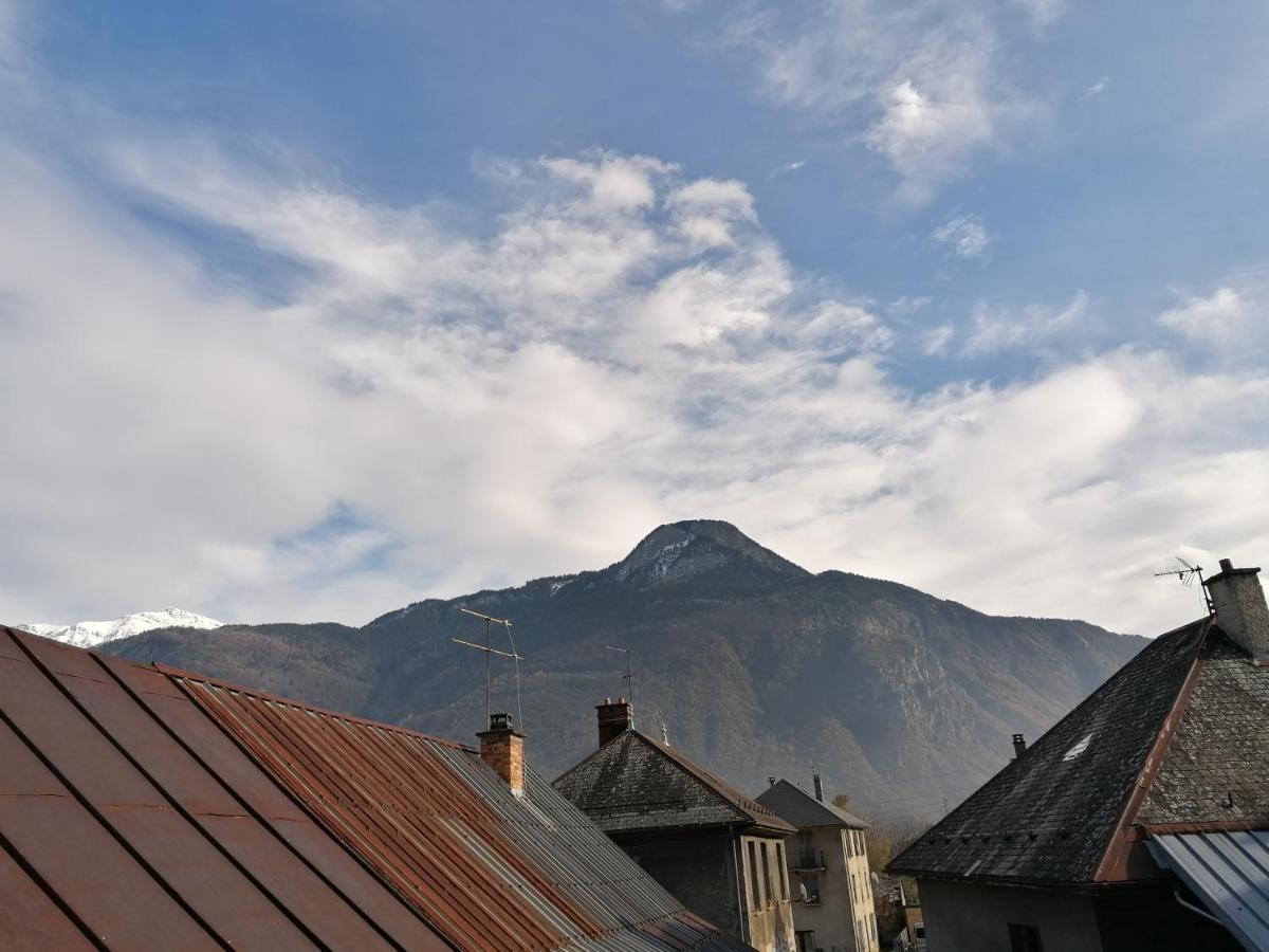 Appartement Au Coeur De La Maurienne Saint-Etienne-de-Cuines Exteriör bild